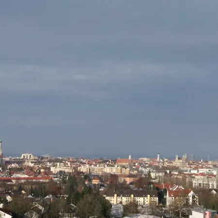 Hausburg Studio. View Appartement