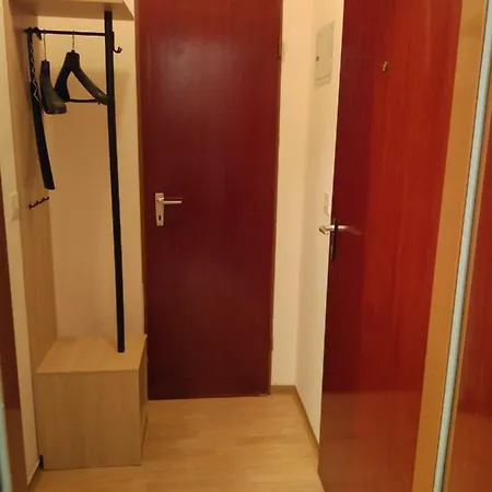 Hausburg Studio. View Apartman