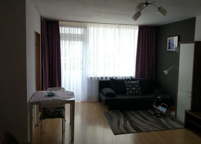 Hausburg Studio. View * Augsburgo